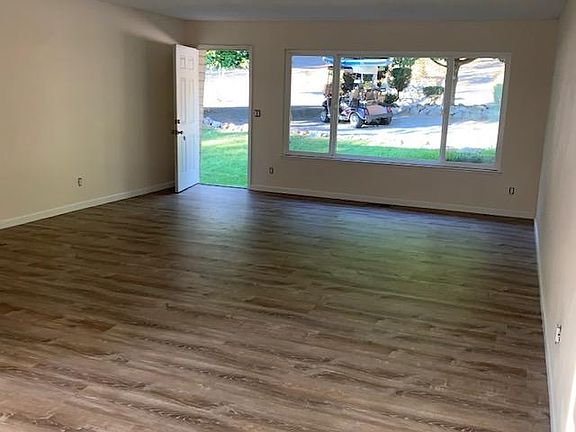 2nd image of 25054 Oro Valley Rd