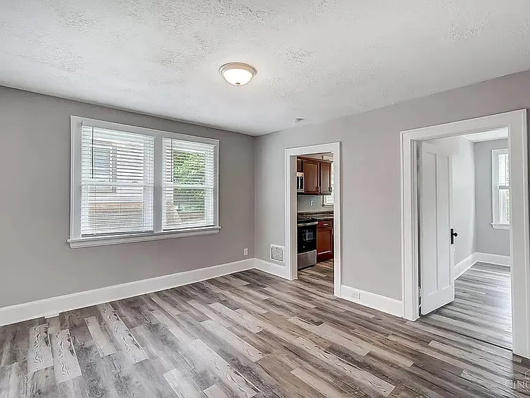 3479 Evanston Ave — Photo 16