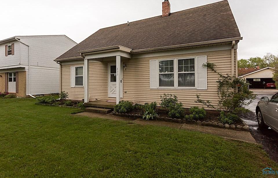 1st image of 833 Butterfield Dr