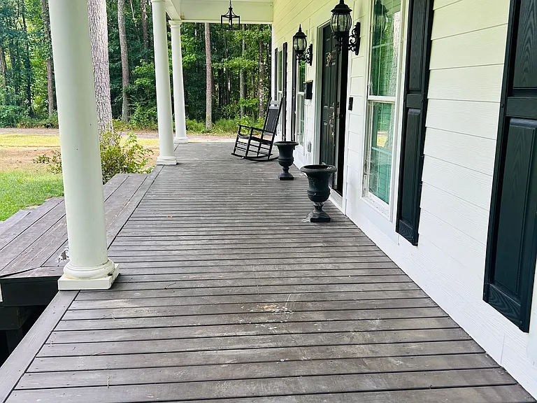 191 Forrest Dr SW — Photo 3