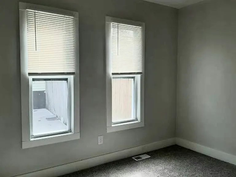 116 Highland St SE #2 — Photo 4