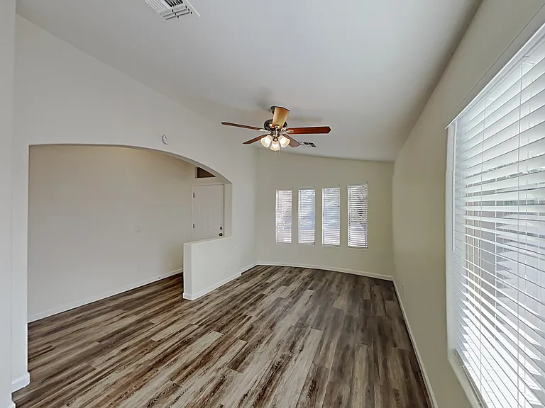 35042 N Aubrac Cir — Photo 7