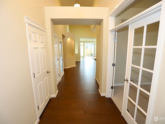 3rd image of 2348 41st Avenue SE