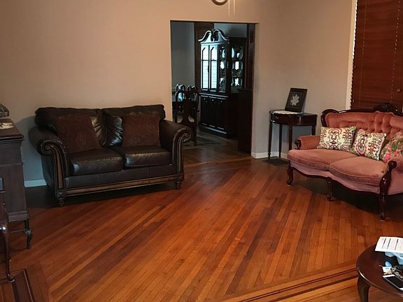 4th image of 105 Cortlandt St