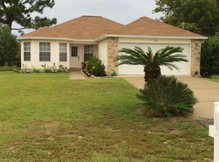 2017 Commodore Dr, Navarre, FL 32566