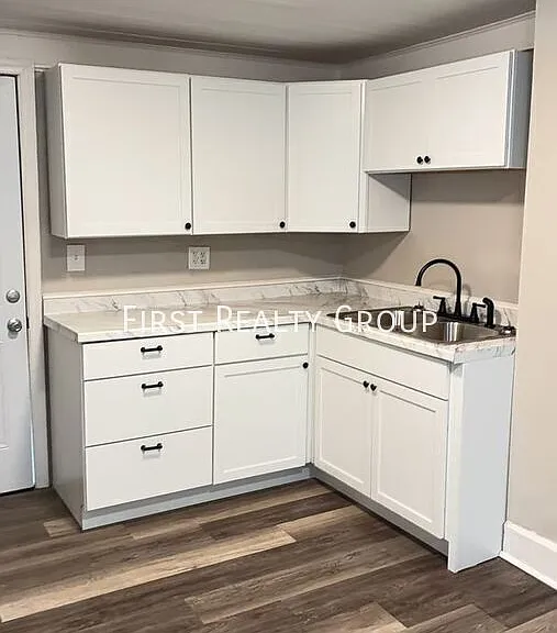 1671 Gummer Ave — Photo 5