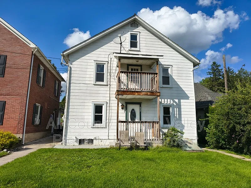 2 bed, 1.0 bath, 800 sqft, $1,495 — Photo 1