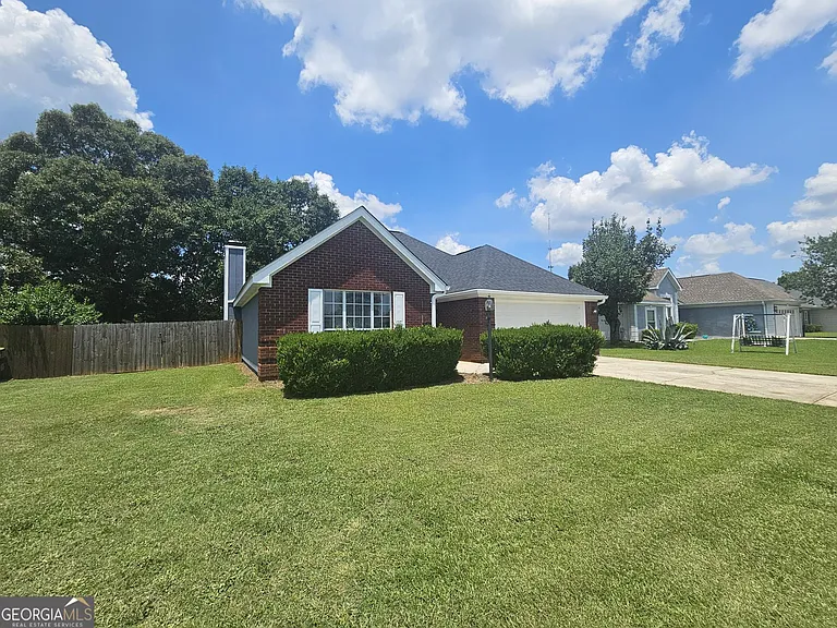 103 Jana Ct — Photo 2
