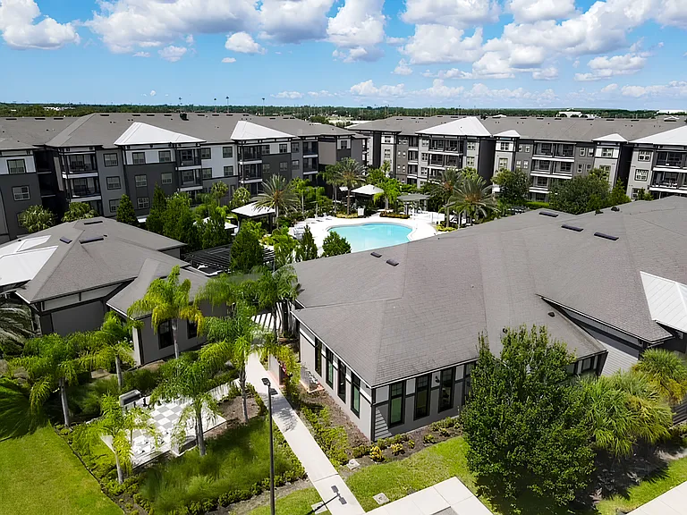 Creekside Ranch Apartments — Photo 17