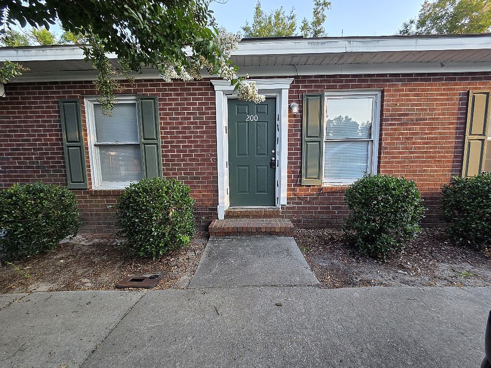 1st image of 230.5 Lanier Dr #200