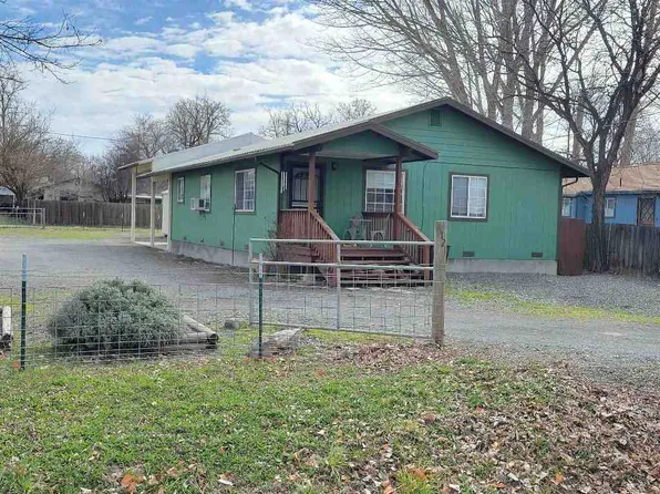 121 N 14th St, Montague, CA 96064