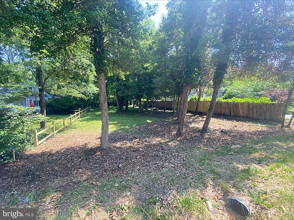 3rd image of 10228 Sager Ave