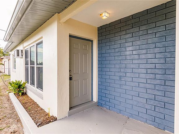 2nd image of 22146 Hernando Ave