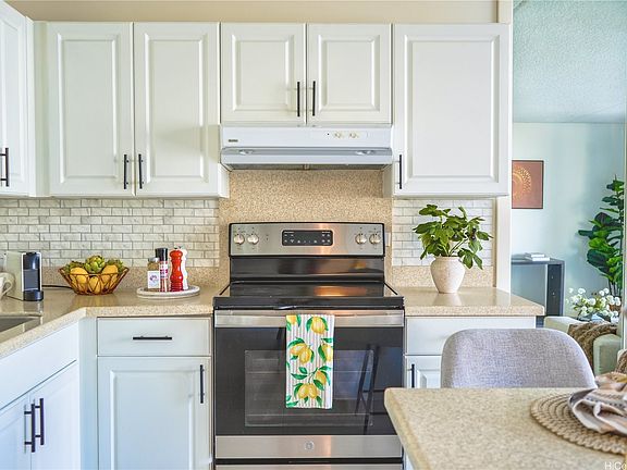 5th image of 411 Hobron Ln APT 903