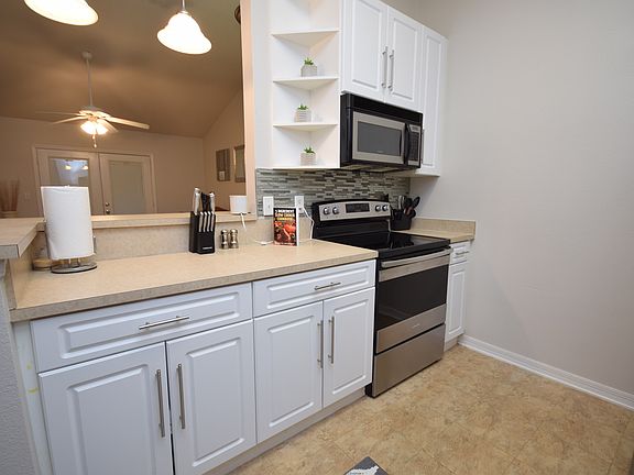 5th image of 145 N Pearl Lake 206 Cswy