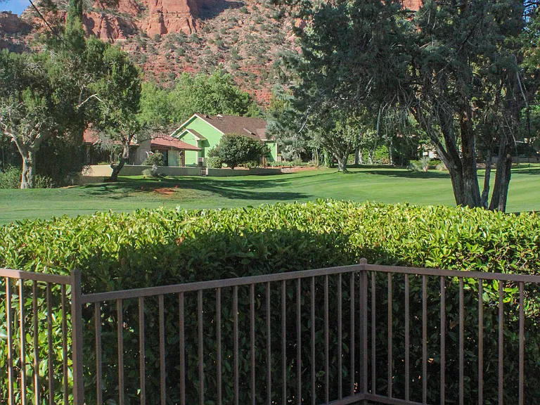 230 Red Rock Cove Dr — Photo 25
