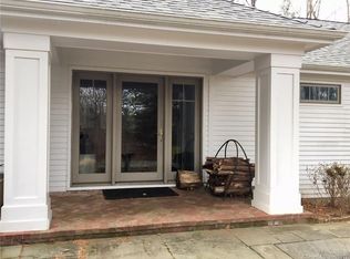 9 Gale Rd, Bloomfield, CT 06002