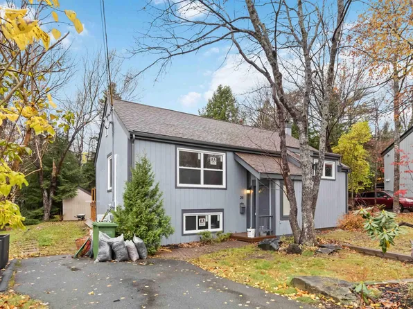 26 Village Cres, Bedford, NS B4A 1J2