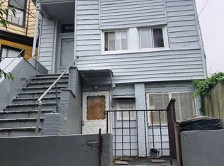 1320 Chisholm St, Bronx, NY 10459