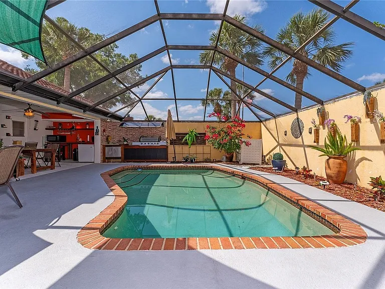 5053 Maui Cir #14 — Photo 18