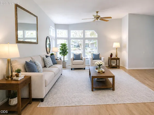 1055 N 5th St Unit 110, Jacksonville, OR 97530