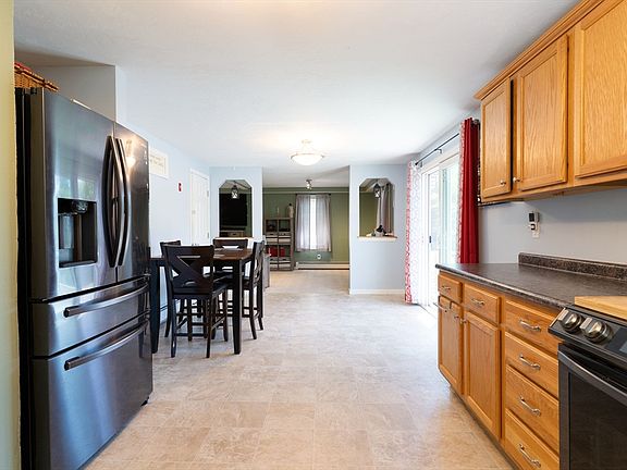 5th image of 632 Southbridge Rd