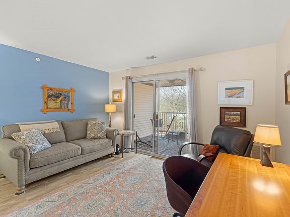 4th image of 18372 N Ridge Ct APT 6