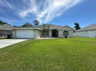 611 Entrada Ave, Sebring, FL 33875
