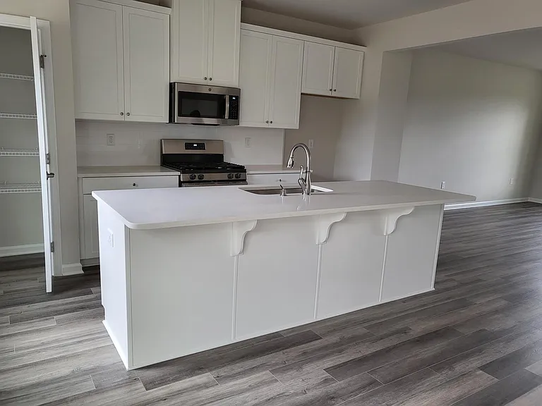 1105 Kentlands Dr — Photo 9