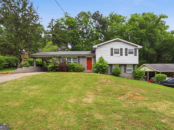2nd image of 2590 McGlynn Dr