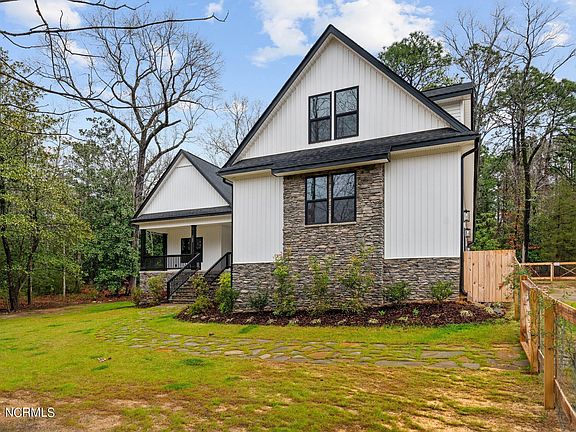 3rd image of 165 Riding Lane