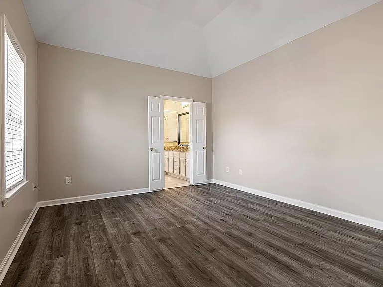 980 Nesting Wood Cir E — Photo 15