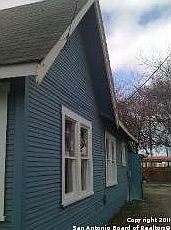 4th image of 317 Arlington Ct