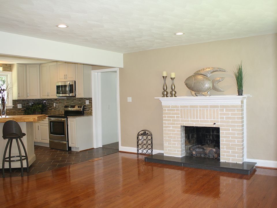 1st image of 520 Englewood Dr