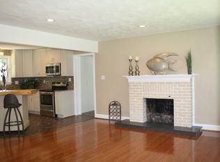 520 Englewood Dr, Virginia Beach, VA 23462