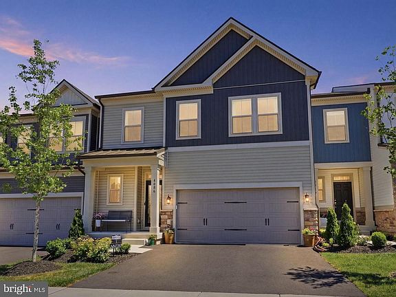 2nd image of 4008 Marquis Ln