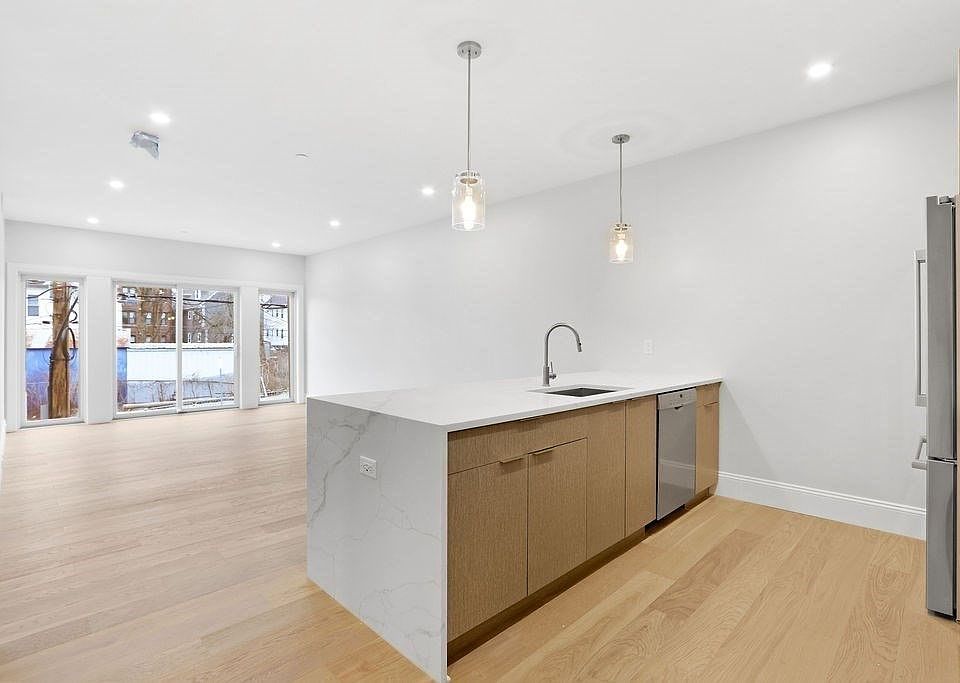 21 Glen Rd Jamaica Plain MA Zillow