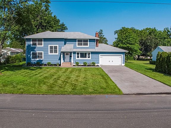2nd image of 2161 Evergreen Ave