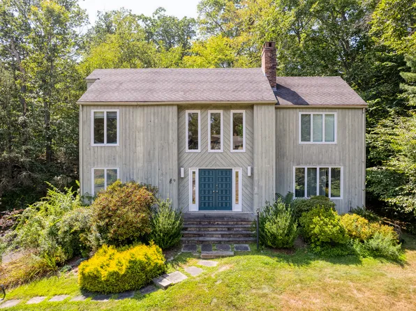 49 Windfall Lane, Guilford, CT 06437