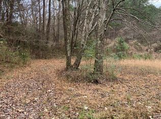 4390 Vale McKenzie Rd, Bruceton, TN 38317