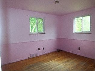 5th image of 24395 Ross Ct