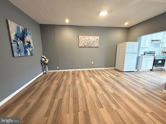 4th image of 1249 Owen Pl NE