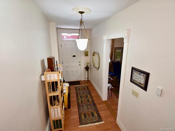 3rd image of 539 Howard Ave