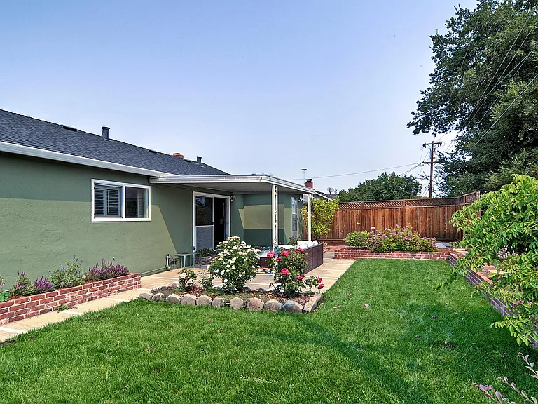 5778 Waltrip Ln — Photo 5