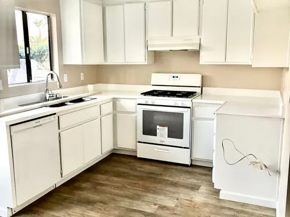 Jones Apartments, 4532 Jones Ave #16, Riverside, CA 92505