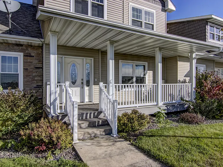956 Parkland Dr — Photo 13