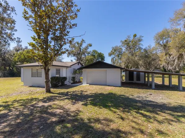 569 Ogden Ave, Umatilla, FL 32784