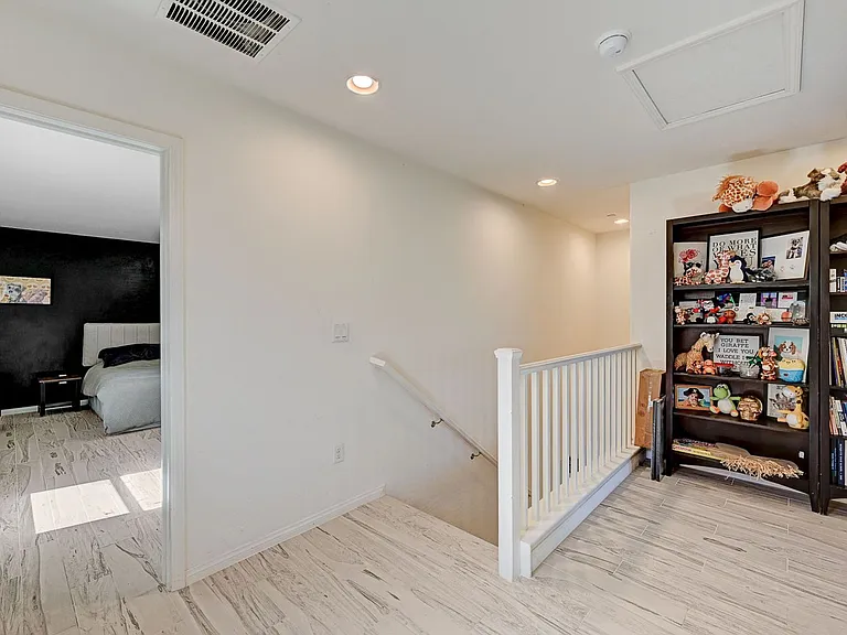 6363 Amelia Ridge Ave — Photo 15
