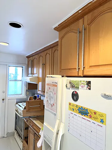 25-21 87th St #1F Photo 1