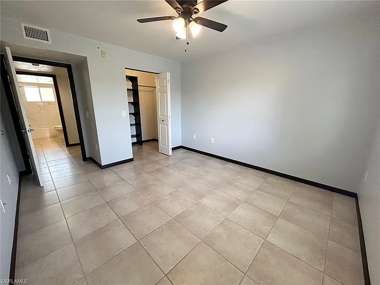 8284 Key Royal Cir #1323 — Photo 10